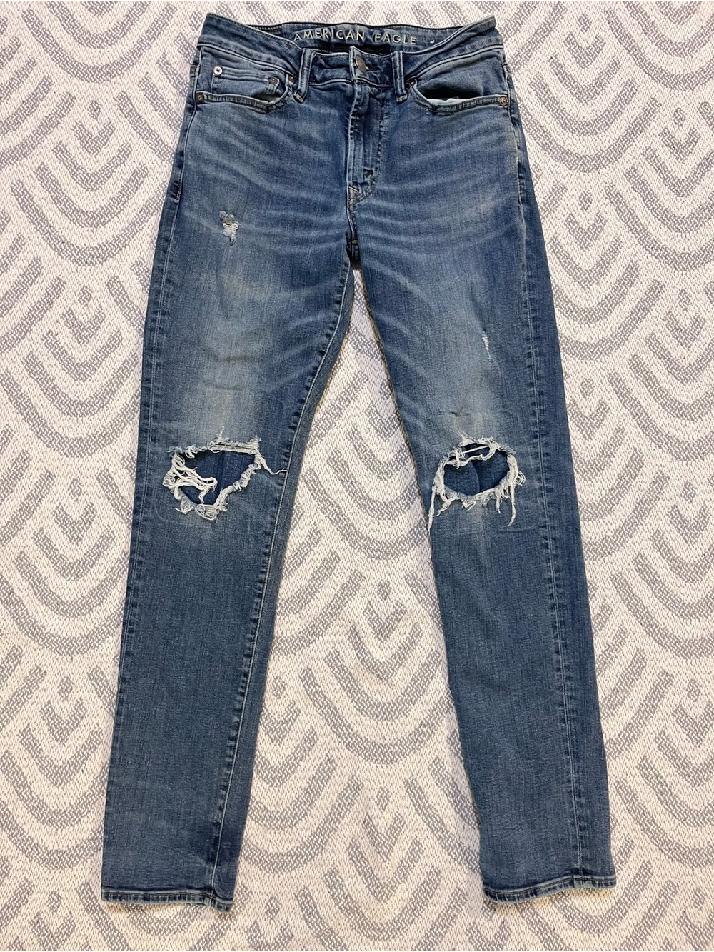 AMERICAN EAGLE Men’s Ne(x)t Level Airflex Slim Fit Distressed Blue Jeans 29
